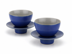 Bild in der Galerie öffnen: Teetasse "Ayame" mit Unterteller Blau – 2er Set für Tee & Espresso