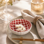 Bild in der Galerie öffnen: Porzellanschale MOMIJI rot Blüten Design