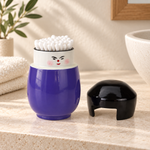 Bild in der Galerie öffnen: Kokeshi-Dose in Violett mit Wattestäbchen und abgenommenem Deckel – gestaltetes Anwendungsbeispiel