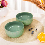 Bild in der Galerie öffnen: Steinzeug Schalen grün 15cm - robuste Bowls